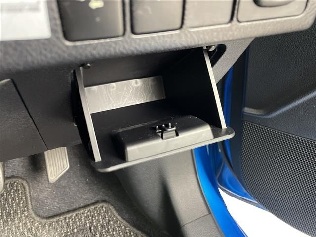 Toyota AURIS 2015 8269327-11