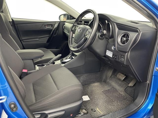 Toyota AURIS 2015 8269327-6