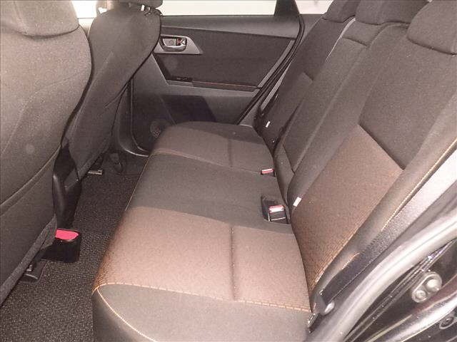 Toyota AURIS 2017 8269336-7