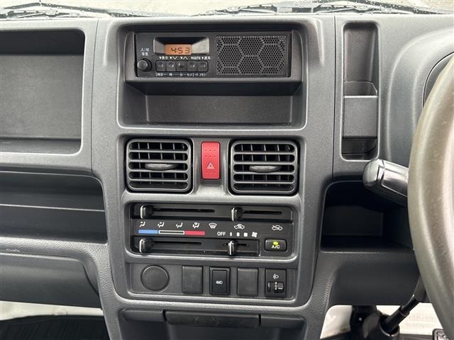 Suzuki CARRY TRUCK 2015 8270310-17