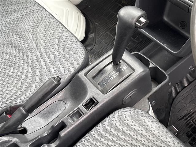Suzuki CARRY TRUCK 2015 8270310-4