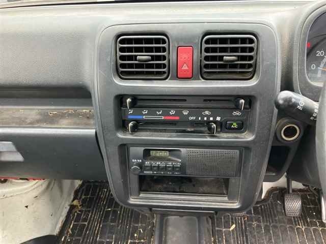 Suzuki CARRY TRUCK 2003 8270317-6