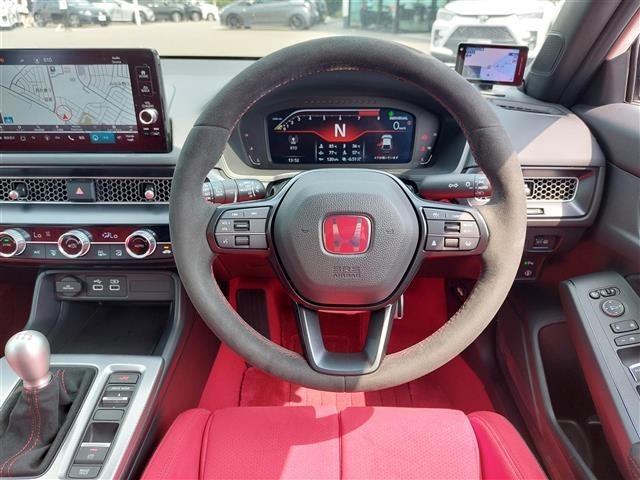 Honda CIVIC 2024 8271310-12