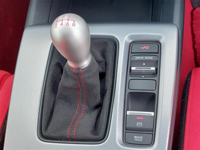Honda CIVIC 2024 8271310-14