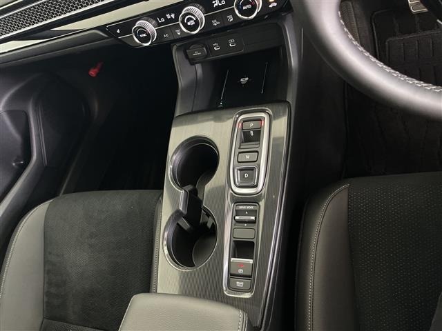 Honda CIVIC 2024 8271319-9