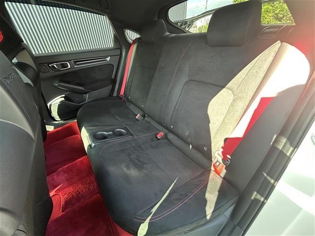Honda CIVIC 2024 8271330-9