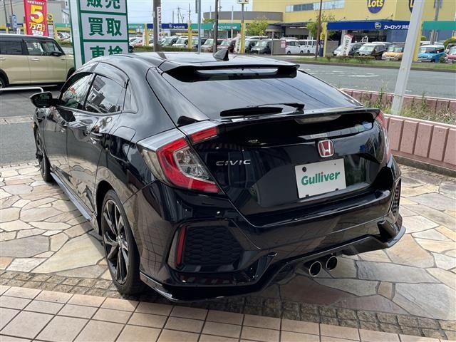Honda CIVIC 2018 8271335-13