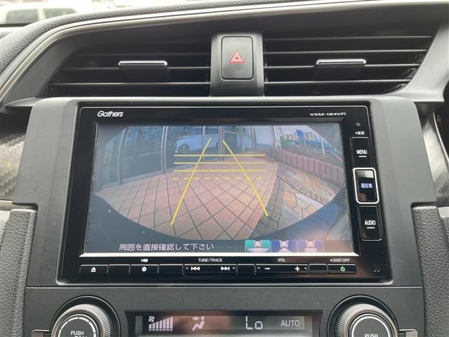 Honda CIVIC 2018 8271335-16