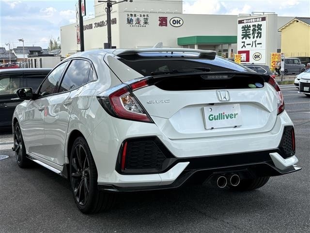Honda CIVIC 2018 8271354-13