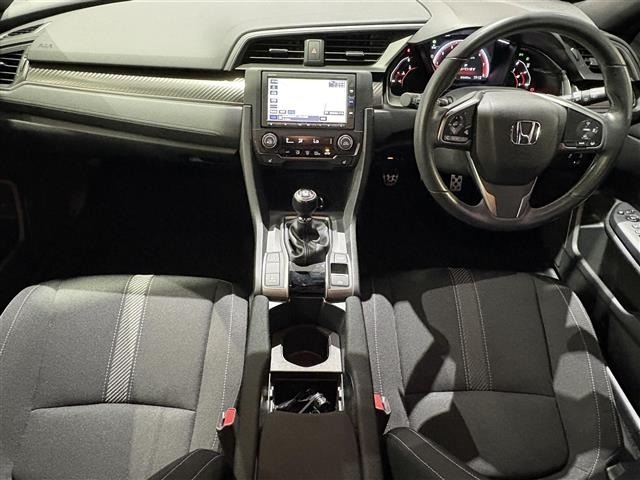 Honda CIVIC 2018 8271354-14