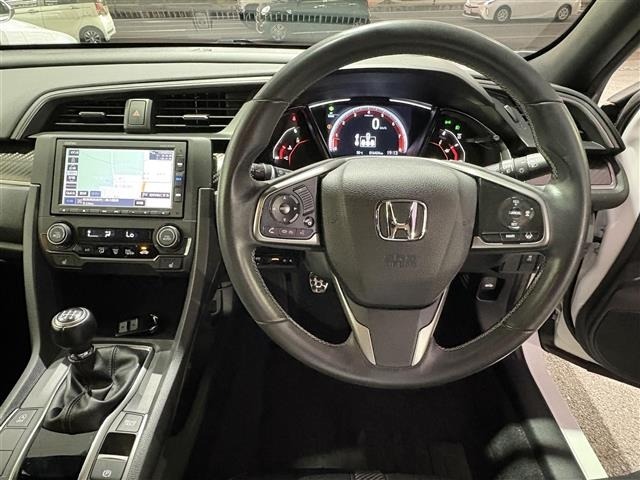 Honda CIVIC 2018 8271354-7