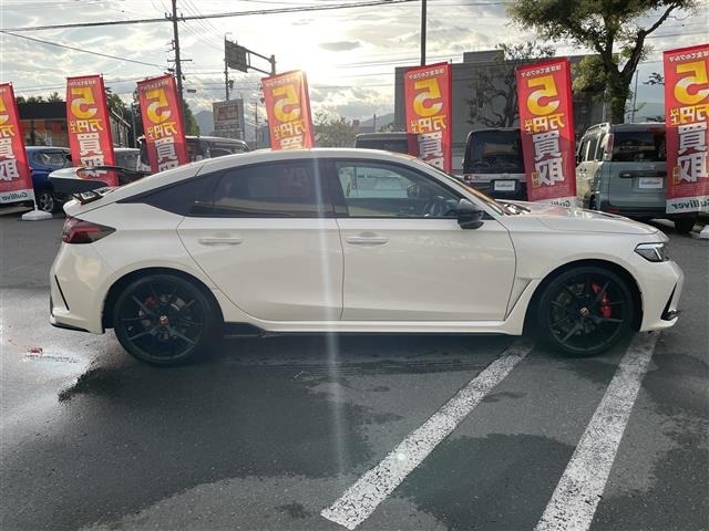 Honda CIVIC 2025 8271355-1
