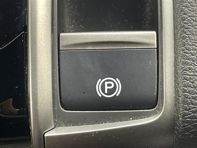 Honda CIVIC 2018 8271365-22