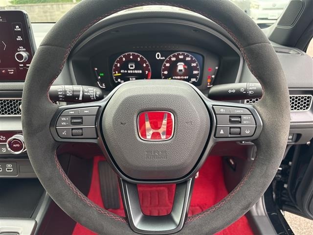 Honda CIVIC 2024 8271370-19