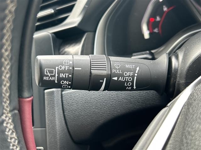 Honda CIVIC 2018 8271379-22