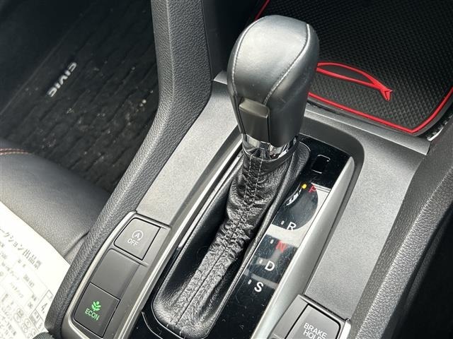 Honda CIVIC 2018 8271379-7
