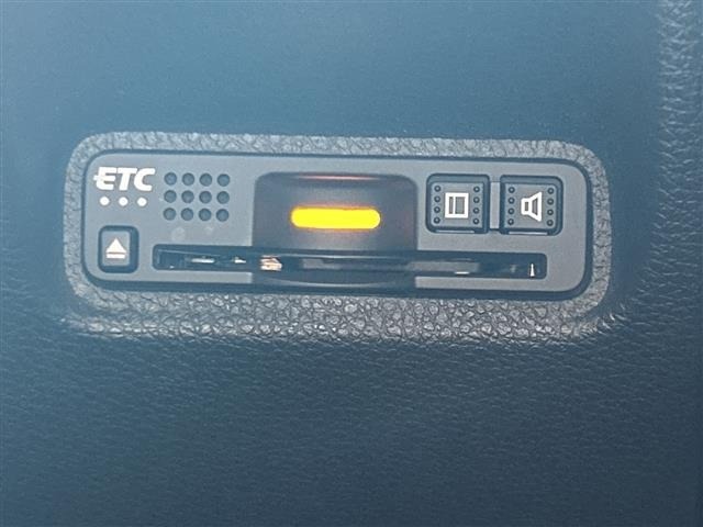 Honda CIVIC 2018 8271379-9