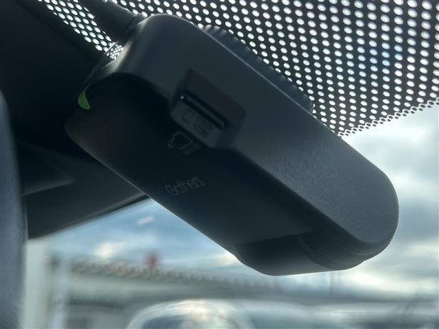Honda CIVIC 2018 8271386-23