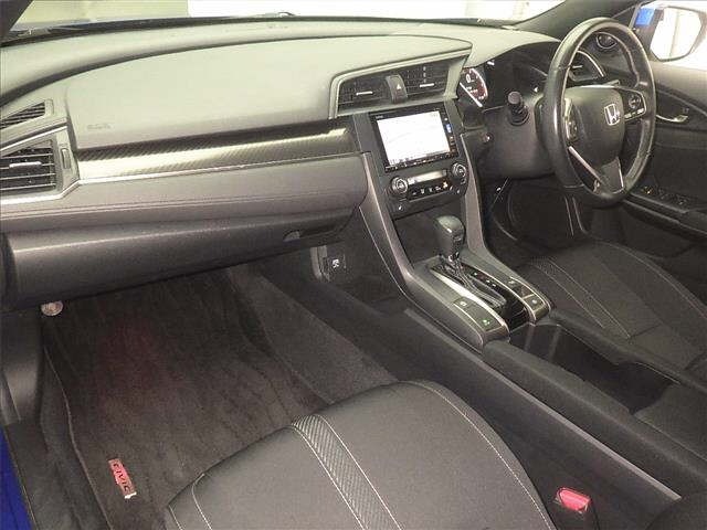 Honda CIVIC 2017 8271404-4