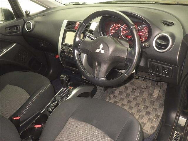 Mitsubishi COLT 2009 8268604-3
