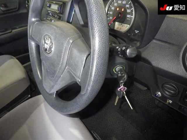 Toyota COROLLA AXIO 2017 8268867-5