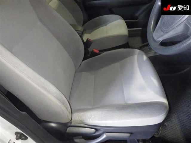 Toyota COROLLA AXIO 2017 8268867-6