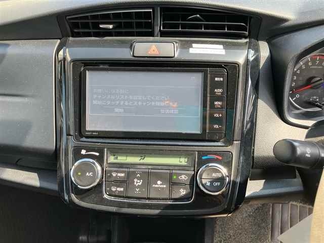 Toyota COROLLA AXIO 2015 8268902-6