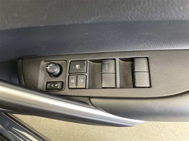 Toyota COROLLA CROSS 2024 8269922-2