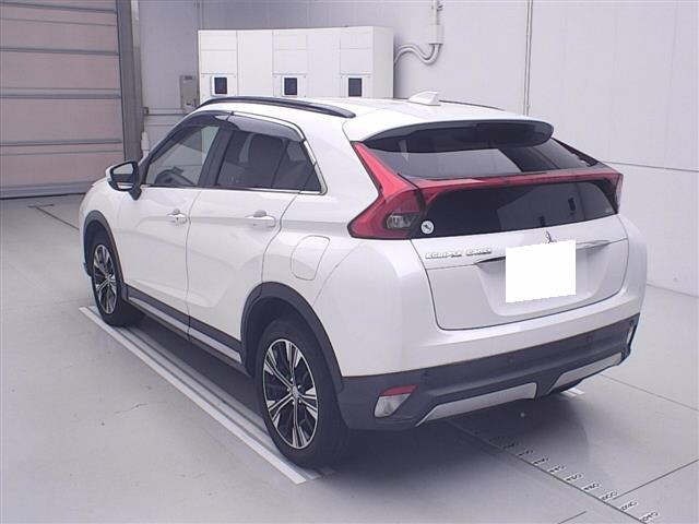 Mitsubishi ECLIPSE CROSS 2020 8268537-1