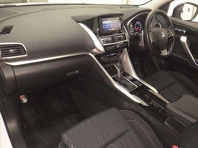 Mitsubishi ECLIPSE CROSS 2020 8268537-4