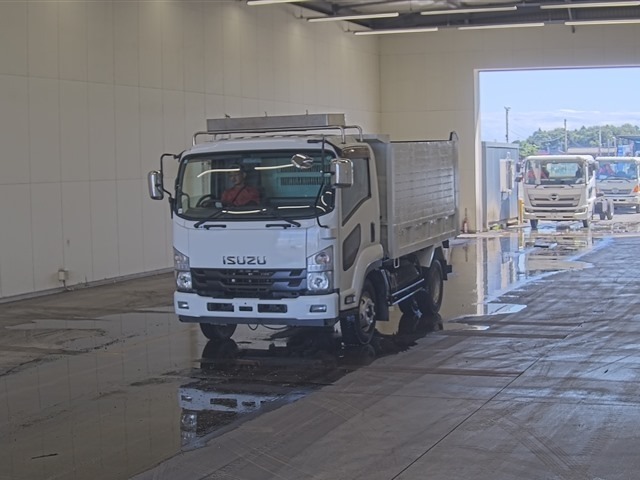 Isuzu FORWARD 2017 8269826-0