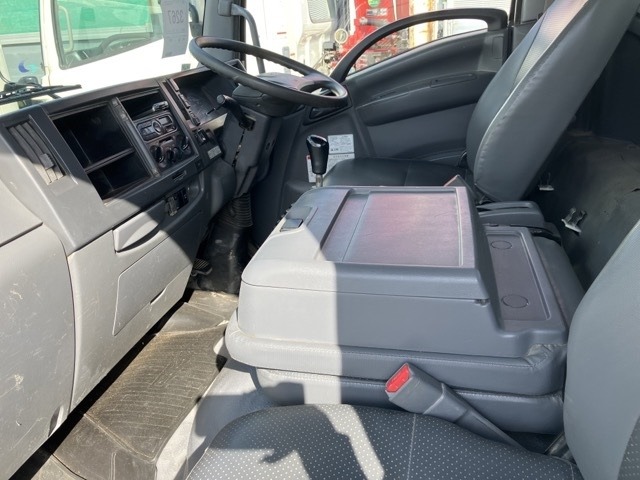 Isuzu FORWARD 2017 8269826-5