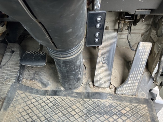 Isuzu FORWARD 2005 8269828-4
