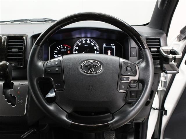 Toyota HIACE VAN 2025 8272280-10