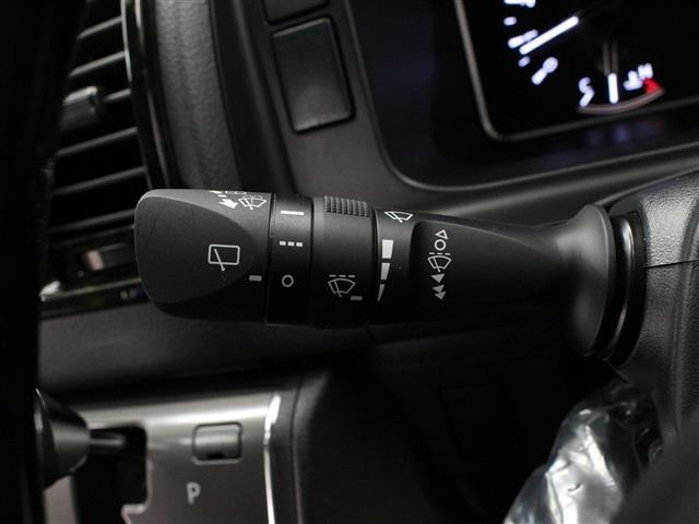 Toyota HIACE VAN 2025 8272280-20