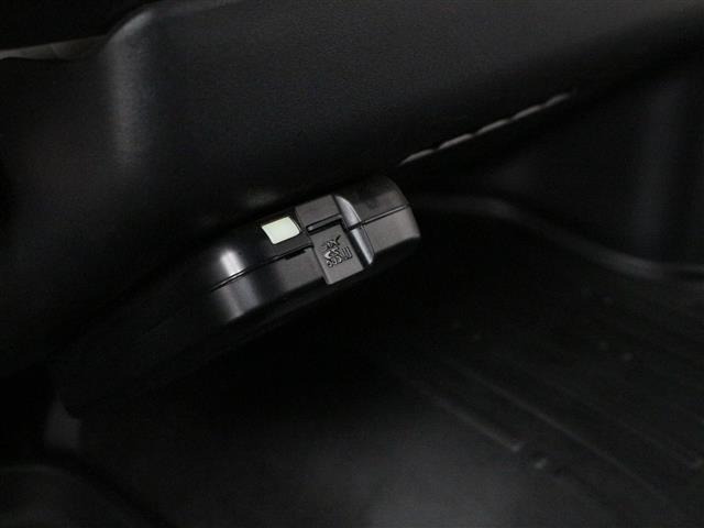 Toyota HIACE VAN 2025 8272280-21