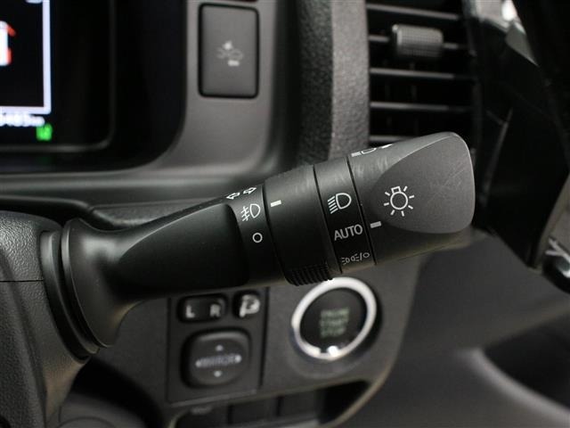 Toyota HIACE VAN 2025 8272280-22