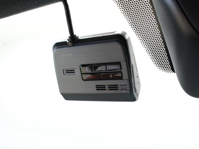 Toyota HIACE VAN 2023 8272282-19
