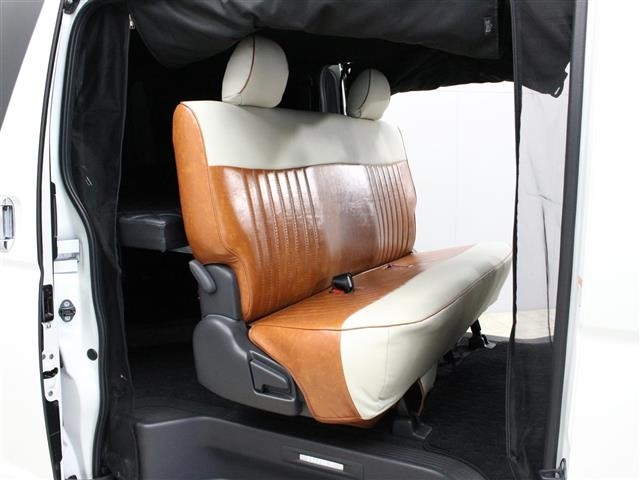 Toyota HIACE VAN 2023 8272282-8