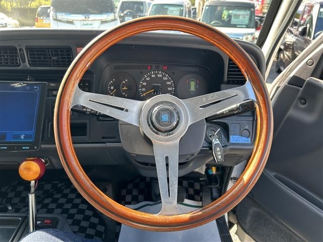 Toyota HIACE VAN 1995 8272283-16