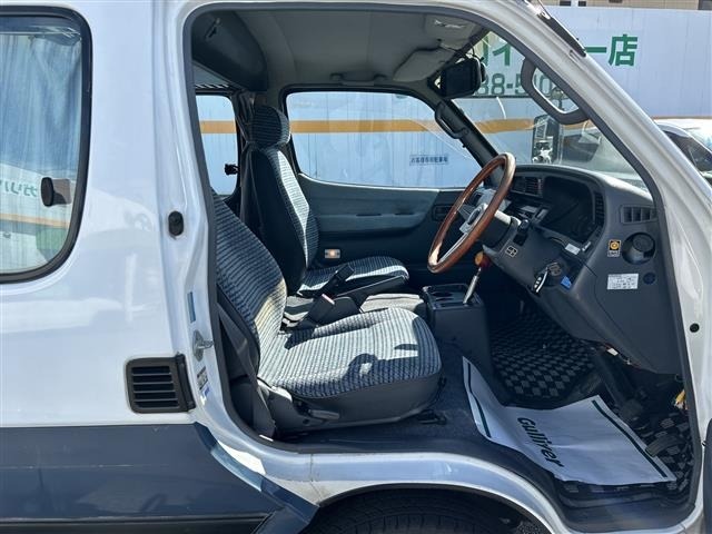 Toyota HIACE VAN 1995 8272283-5