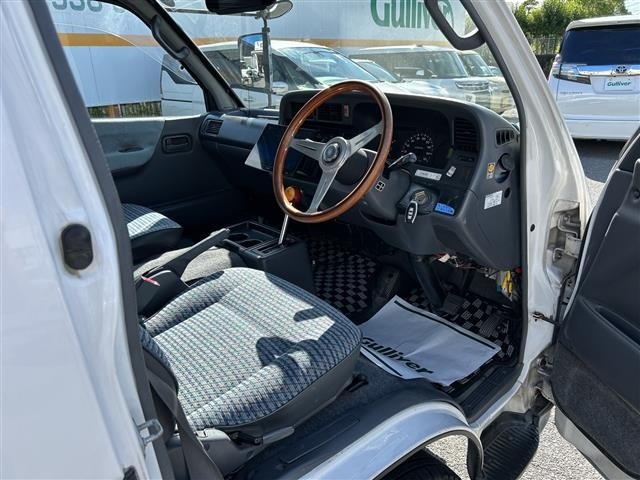 Toyota HIACE VAN 1995 8272283-7