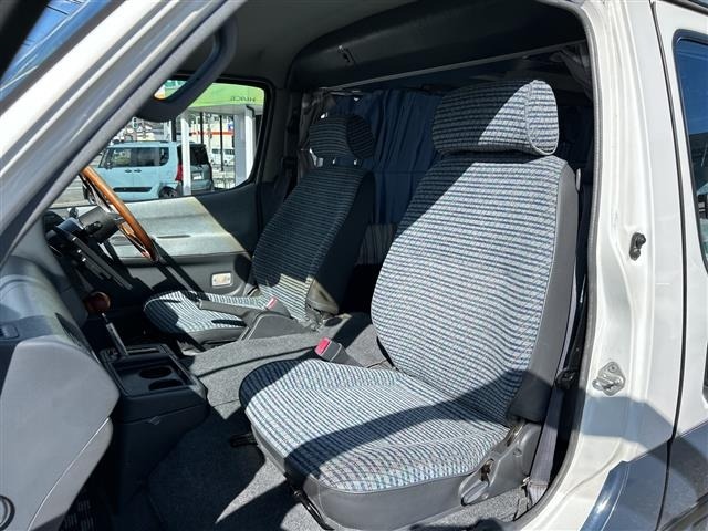 Toyota HIACE VAN 1995 8272283-8