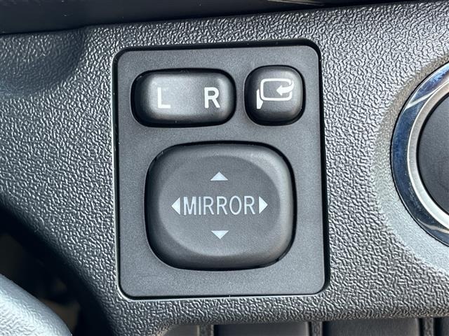 Toyota HIACE VAN 2025 8272285-2