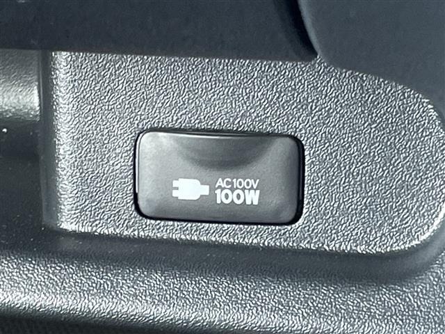 Toyota HIACE VAN 2025 8272285-6