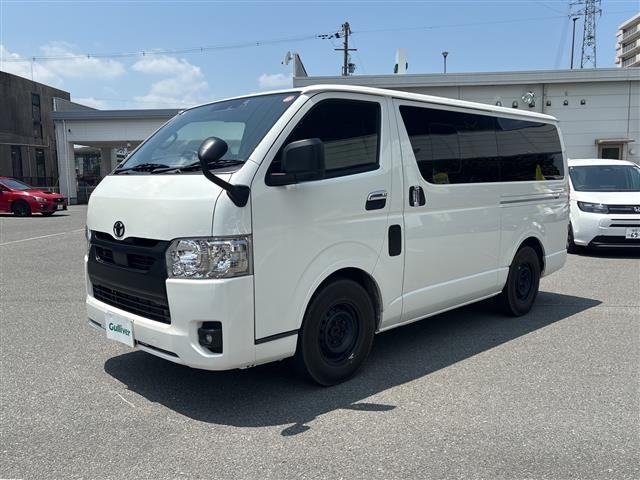 Toyota HIACE VAN 2021 8272286-17