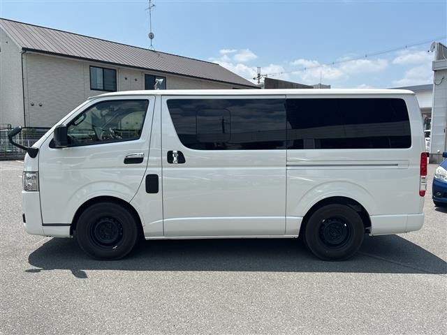 Toyota HIACE VAN 2021 8272286-18