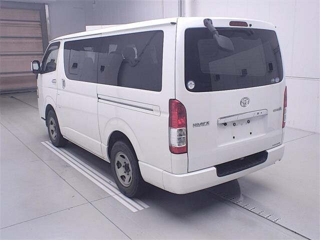 Toyota HIACE VAN 2021 8272287-1