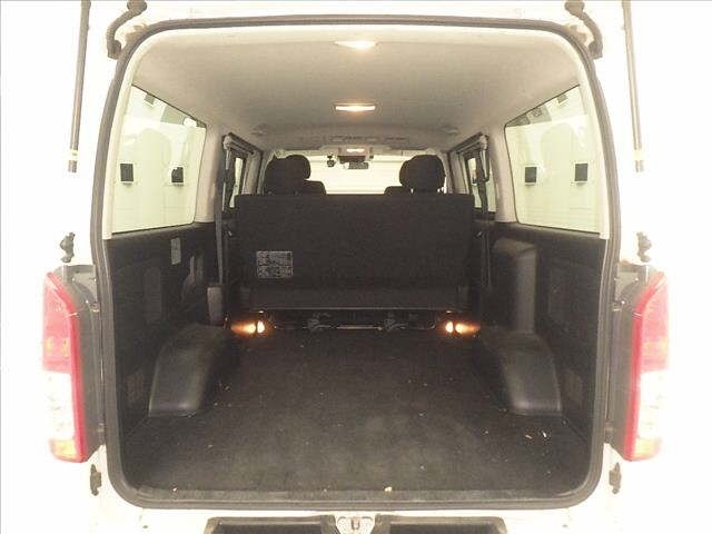 Toyota HIACE VAN 2021 8272287-7