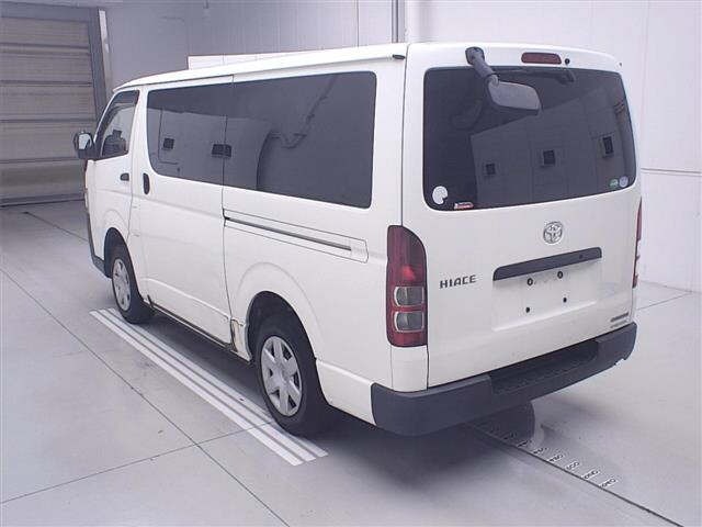 Toyota HIACE VAN 2020 8272288-1
